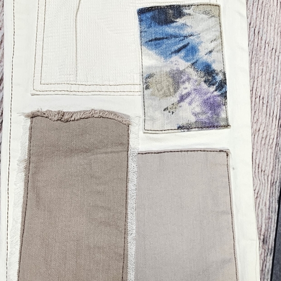 LOGO Lavish by Lori Goldstein Maddy Boyfriend Jeans Petite Size 8 Patchwork - Picture 2 of 11